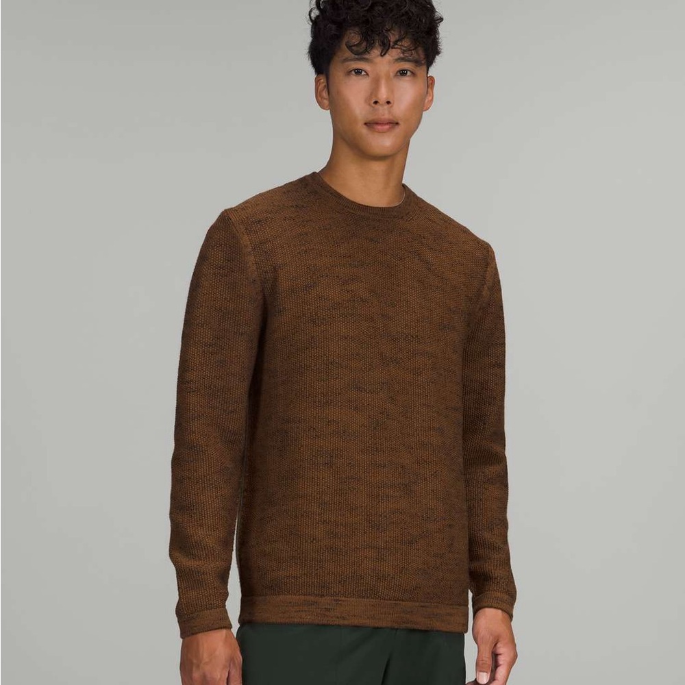 Lululemon Cascade Coast Crew